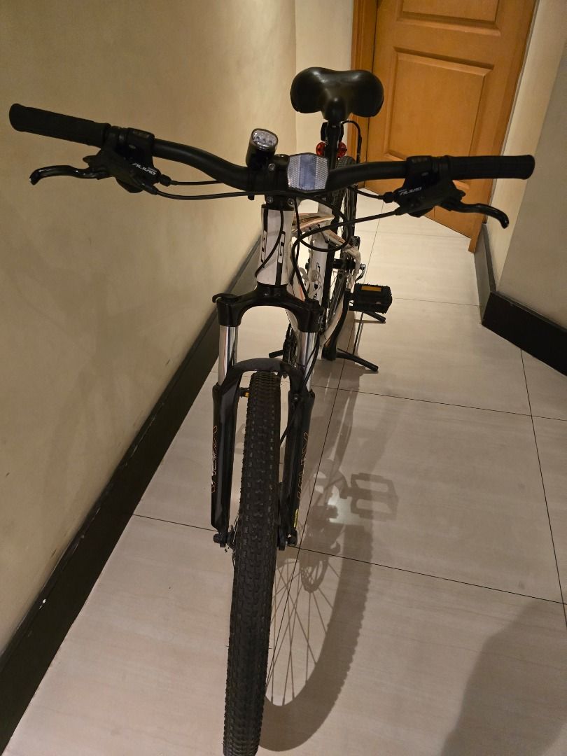 GT Avalanche Mountain Bike (Category: Bicycles) located in Caloocan City. Submitted by ansan_seller (Listing ID 1466654862, Image 2). Description: GT Avalanche 3.0 Hydro Bike Barely used. Intended Use: Cross Country Rider Unisex Sizes and Geometry: L View Full Geometry Sizes Additional Info Wheel Size 26" Frame Material Aluminum Frame Material Details Hydroformed 6061 T6 Aluminum Frame Triple Triangle Rear Travel: Hardtail Rear Shock: N/A Fork: S