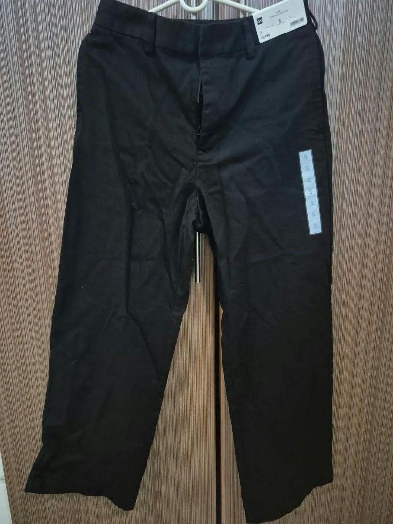 GU Twill Wide Straight Pants Size S (Category: Coats, Jackets and Outerwear) located in Manila. Submitted by iveepee (Listing ID 1466769399, Image 3). Description: - Brand: GU - Item: Twill wide straight pants - Size: S - Color: Dark brown - Condition: Brand new with tags (BNWT), never worn - Details: Relaxed wide leg fit, belt loops, zip fly.