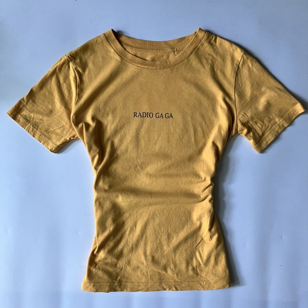 🌼GU x Queen graphic tee • medium (Category: Shirts) located in Cagayan de Oro. Submitted by capybara.co.ph (Listing ID 1466600685, Image 1). Description: medium L24 B38 - 42 🌺 mine ₱129 | steal ₱179 | grab ₱229 💓 lock ₱329 ♡ most items are thrifted, so manage your expectations ♡ no cod ♡ no return, exchange or cancelation ♡ will block & post if no reply or cancelled ♡ mop is maribank & gcash ♡ mod is j&t ♡ ship within ph only.