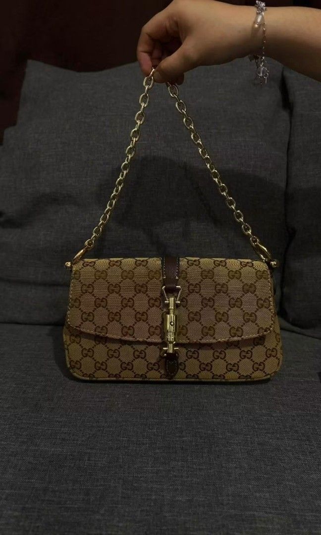 Gucci CODED (Category: Luxury Bags & Wallets) located in Imus. Submitted by zrnsls28 (Listing ID 1466716836, Image 2). Description: Gucci CODED CODED✅ BLACKTAG✅ No issue💯.