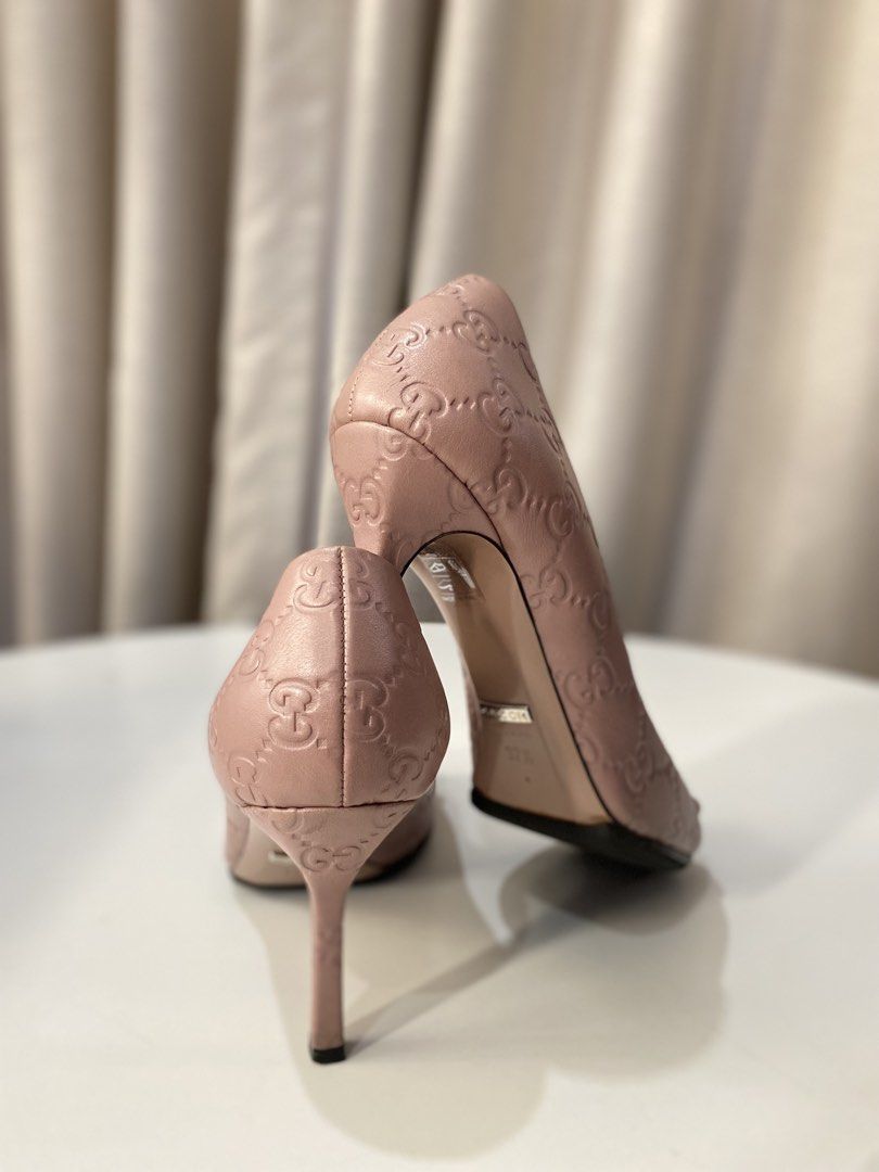 GUCCI Leather heels size 37.5 (Category: Sneakers & Footwear) located in Taguig. Submitted by signature.goods (Listing ID 1466628674, Image 3). Description: Size 37.5 very comfy!!! Super nice in actual.