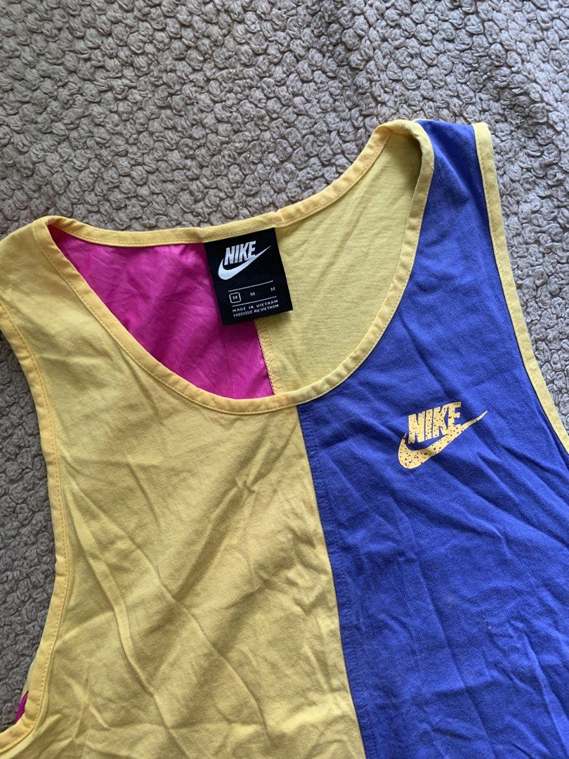 Gym Top Nike (Category: Activewear) located in Manila. Submitted by nuelaar (Listing ID 1466744004, Image 2). Description: .