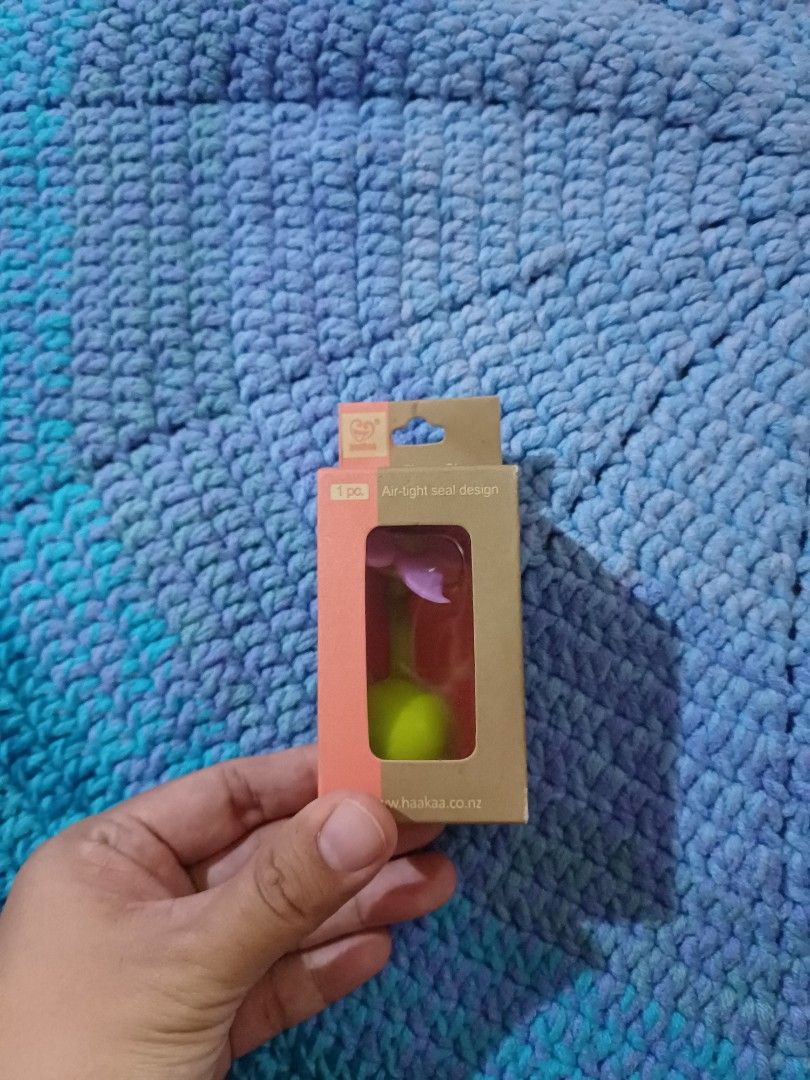 Haakaa purple flower pump stopper (Category: Maternity Care) located in San Pedro. Submitted by purpledream0316 (Listing ID 1466709864, Image 1). Description: pump cover brand new.