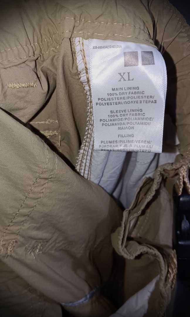 Hand Made Convertible Army Cargo Pants (Category: Jeans) located in Manila. Submitted by liliaplay (Listing ID 1466703083, Image 3). Description: Premium Solid Pre-loved Imported 6 pockets lightweight and thin buttoned pockets adjustable ankle belted Unisex size: 30-32 hem/rise: 12 length: 40 leghole: 8 Short length: 25 No Issue! rtw Lowered to its negotiable price Payment 1st Shipped.