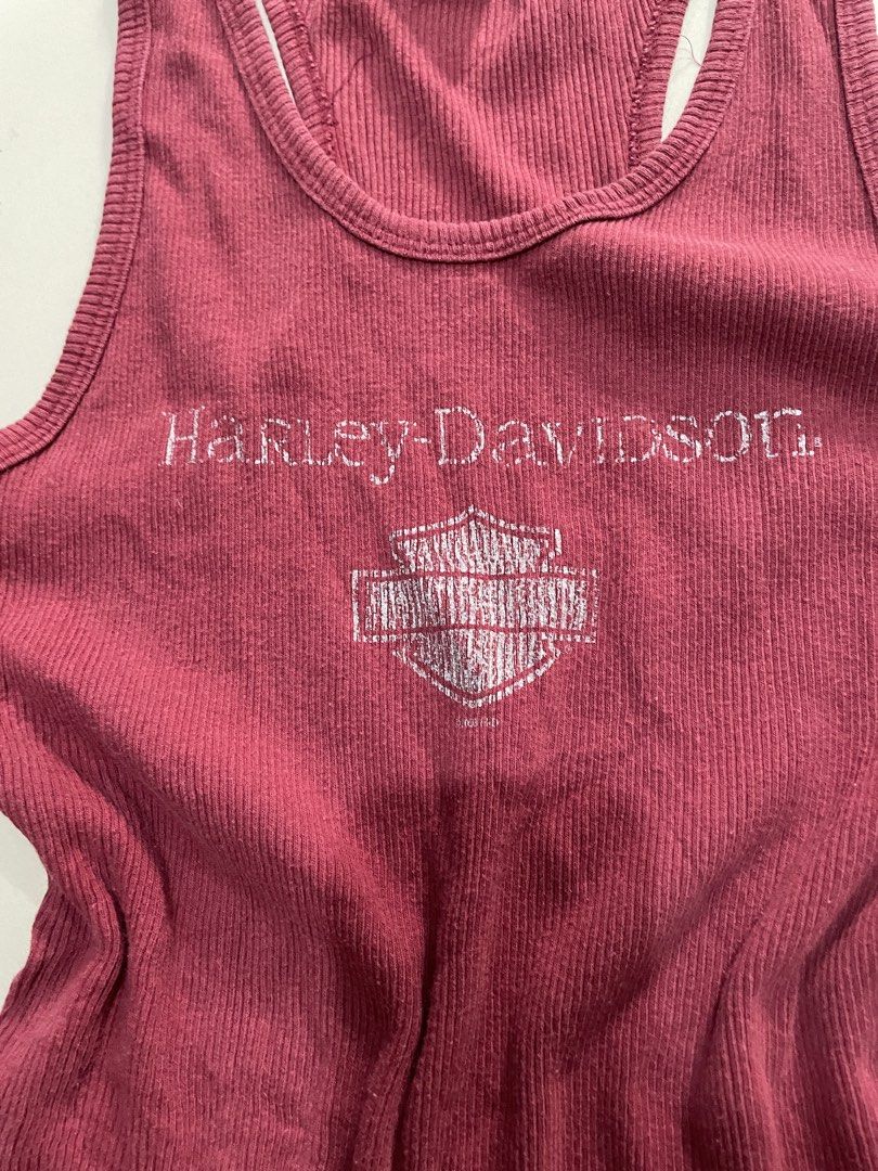 Harley-Davidson Ribbed Tank Top Maroon XL (Category: Sleeveless) located in Dinalupihan. Submitted by maple.apparel (Listing ID 1466618314, Image 3). Description: - Brand: Harley-Davidson Issue: Faded graphic - Size: XL (tag at neckline).