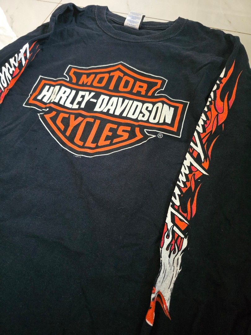 Hd ls (Category: Coats, Jackets and Outerwear) located in Cainta. Submitted by bossneil (Listing ID 1466678227, Image 2). Description: 2007 hd Is 18x26.5 Pinholes.