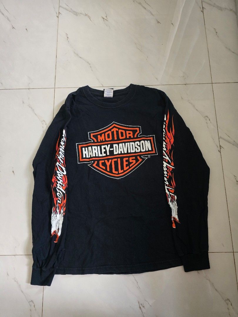 Hd ls (Category: Coats, Jackets and Outerwear) located in Cainta. Submitted by bossneil (Listing ID 1466678227, Image 1). Description: 2007 hd Is 18x26.5 Pinholes.