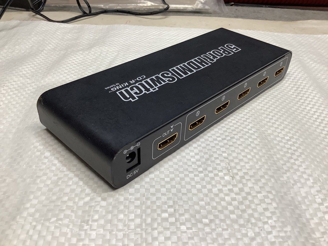 HDMI 5 Channel Digital Switcher 5 input - 1 output (Category: Other Accessories) located in Paranaque City. Submitted by seb_trading (Listing ID 1466629112, Image 3). Description: 5 input & 1 master output 1080p capacity wtih power adaptor CDR king M series working condition last price Paranaque area.