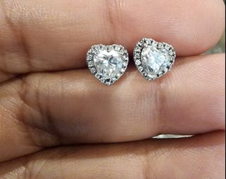(Category: ) located in . Submitted by chrinathalie (Listing ID 1466617397, Image 1). Description: .