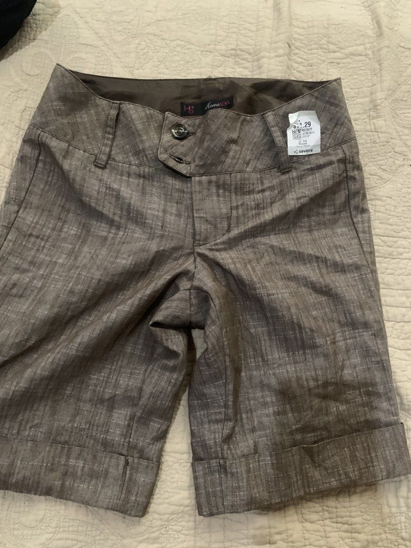 HeartSoul Brown Patterned Cuffed Shorts Size 3-4 (Category: Shorts) located in Manila. Submitted by spaceshop12345 (Listing ID 1466650642, Image 1). Description: - Brand: HeartSoul - Color/Pattern: Brown woven - Condition: Brand new with Savers thrift tag attached - Rise: Mid-rise with belt loops - Closure: Double button - Details: Cuffed hem design - Style: Casual, comfy, and versatile.