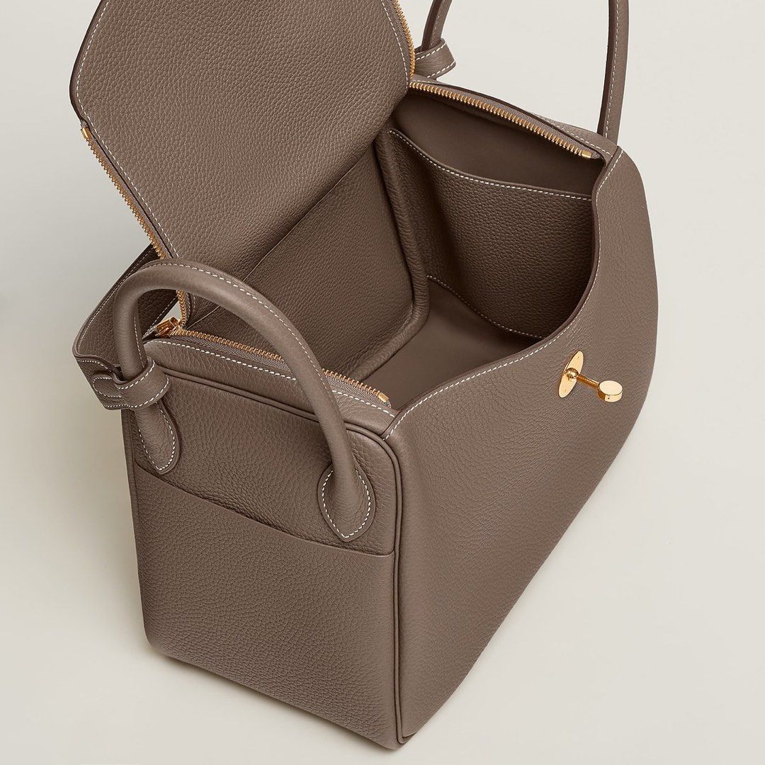 hermes Lindy 30cm (new arrival) (Category: Luxury Bags & Wallets) located in Paranaque City. Submitted by kgmgiftedph20 (Listing ID 1466630522, Image 3). Description: .