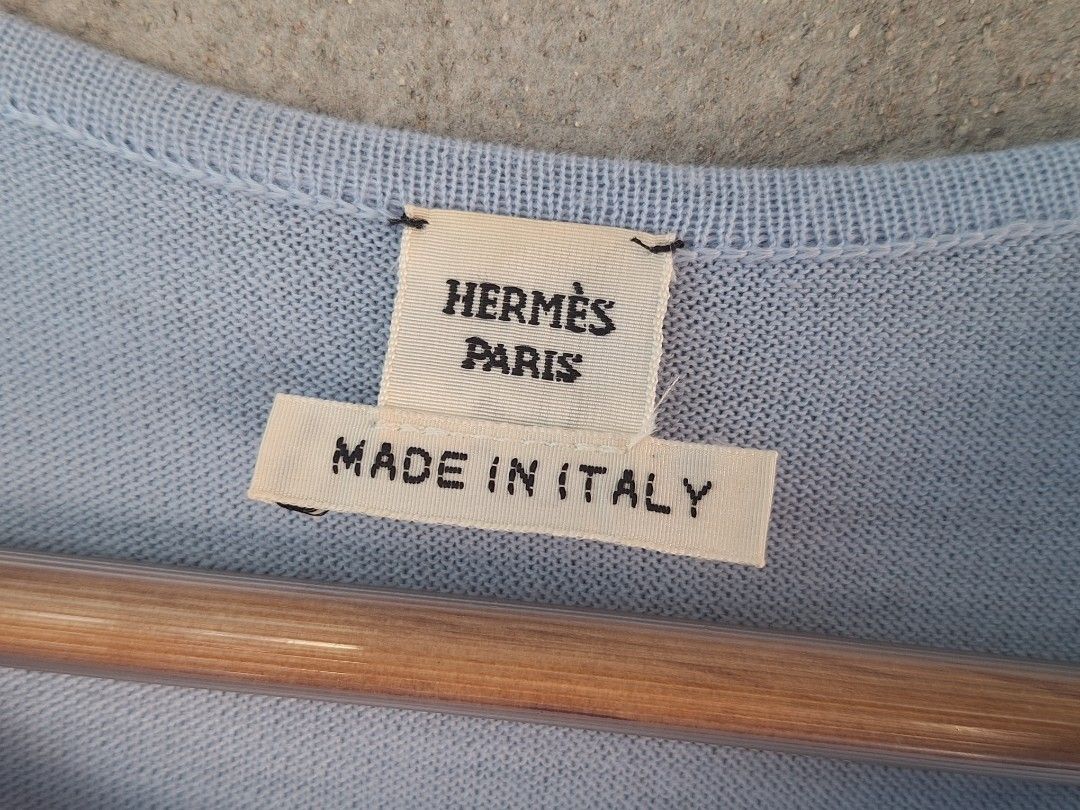 Hermès Paris / Silk Sleeveless Top ( Authentic ) (Category: Sleeveless) located in Cebu City. Submitted by thehiddengemsbykid (Listing ID 1466593391, Image 3). Description: Hermès Paris Sleeveless Top Pale blue with vibrant multi-color silk front and contrasting dark blue hem trim 100% Silk front panel (classic equestrian whip and rope print) Size : 36 Width - 18 Length - 24 Shoulder - 18 Hem - 17 Excellent Condition Flaws : Last 2 pic.Not notisa