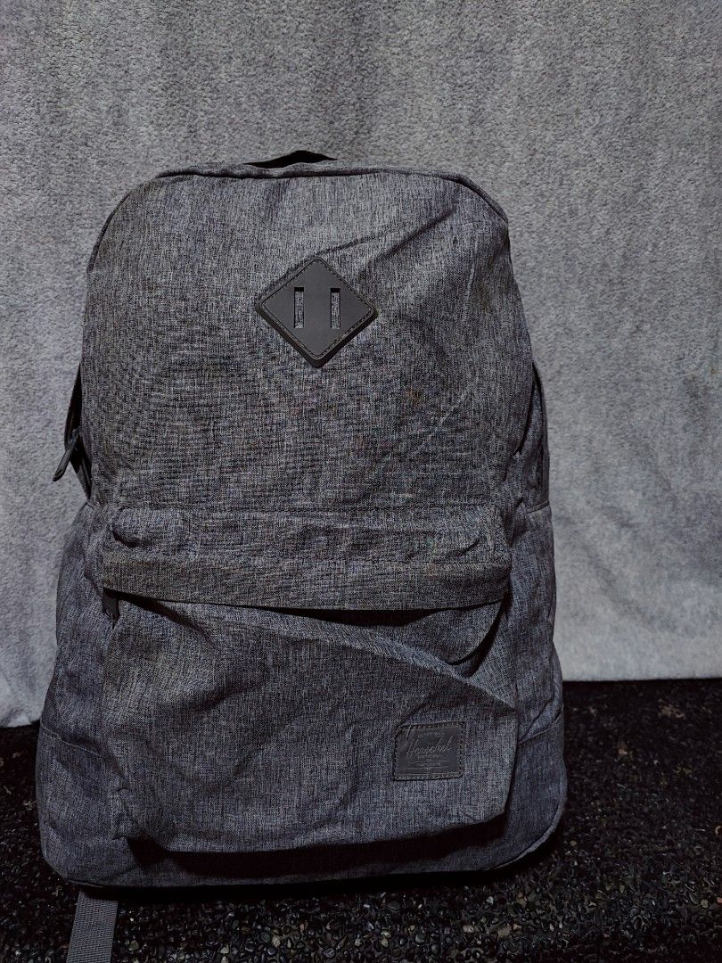 Herschel Herritage mid-volume light (Category: Backpacks) located in Baguio. Submitted by ozara.06 (Listing ID 1466726939, Image 1). Description: Herschel Herritage mid-volume light weight backpack Madumi po, needs washing 600 nlangs.