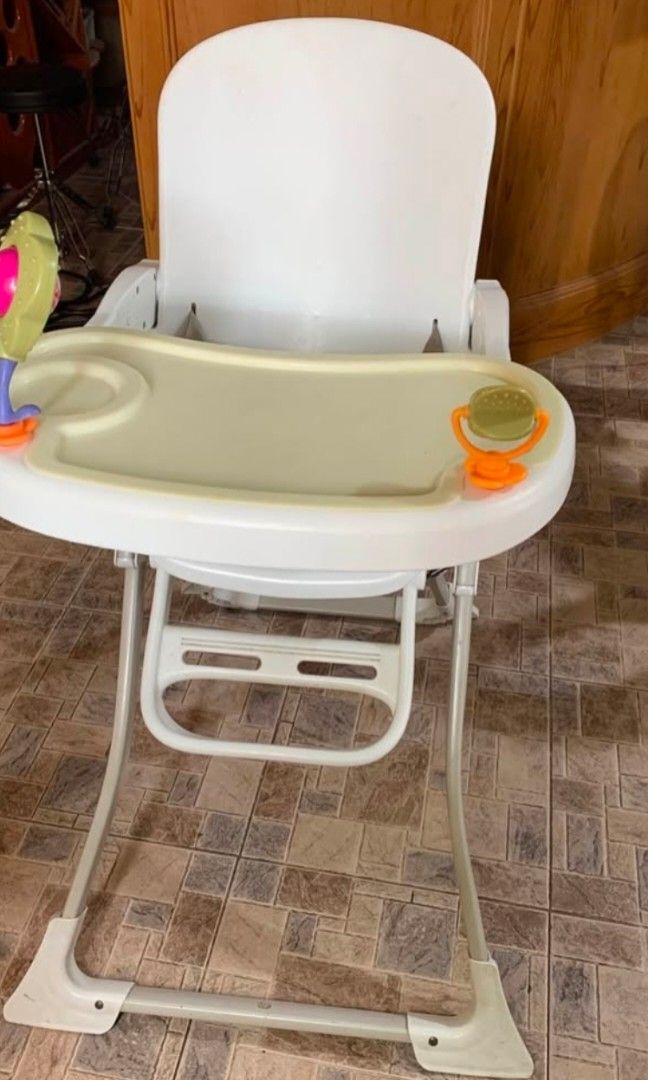 High Chair (Category: Kids Tables & Chairs) located in Bulacan. Submitted by mommymela (Listing ID 1466591600, Image 2). Description: The Original Price was 2,300 Pesos Bought from Sm.