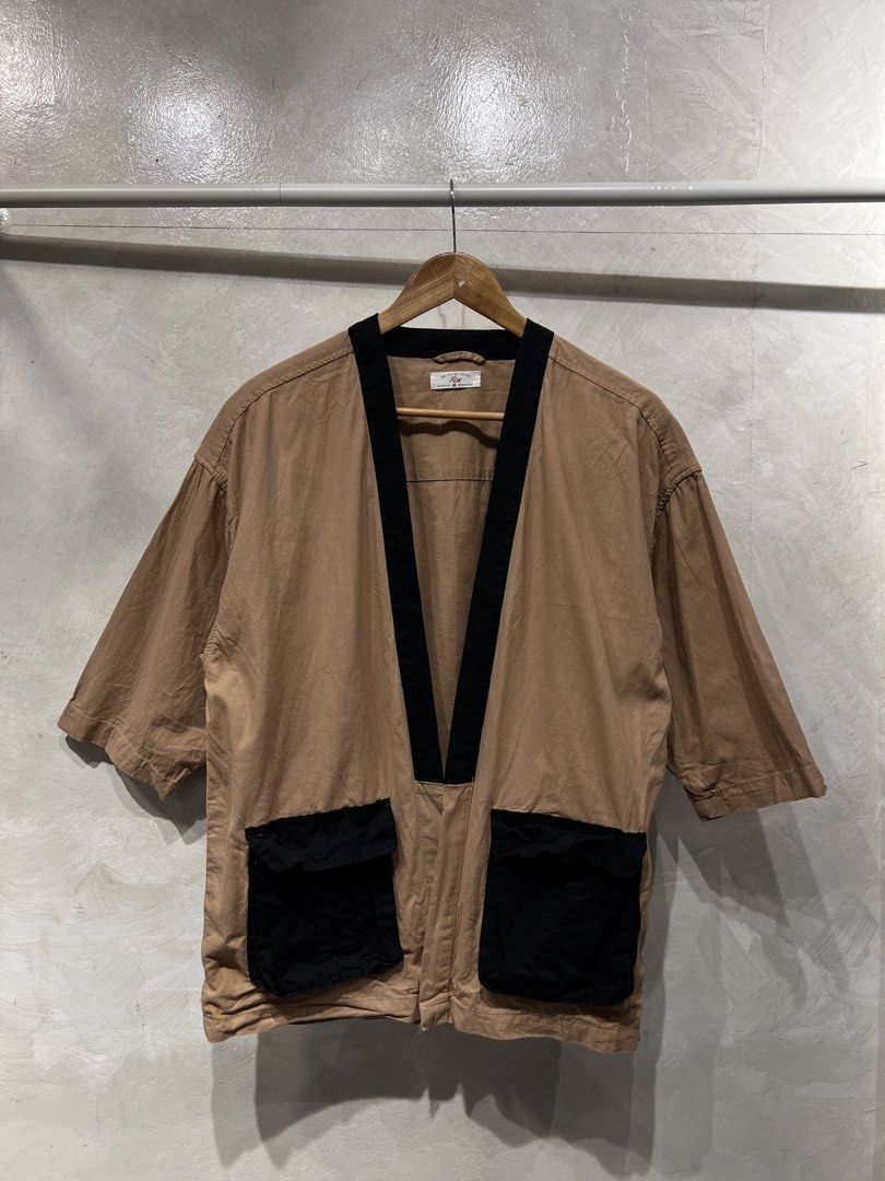 Hisso - Tan Kimono Japan Style Jacket (Category: Coats, Jackets and Outerwear) located in Quezon City. Submitted by cityboycrates_ph (Listing ID 1466660415, Image 1). Description: Size: M Material: Cotton Made In: China Condition: Excellent Color rate: 9.5/10 Issue: 9.5/10 Exact metrics shared upon inquiry. Take a quick moment to double-check the size & condition. Once an order is placed and confirmed, we may not be able to make changes or offer 