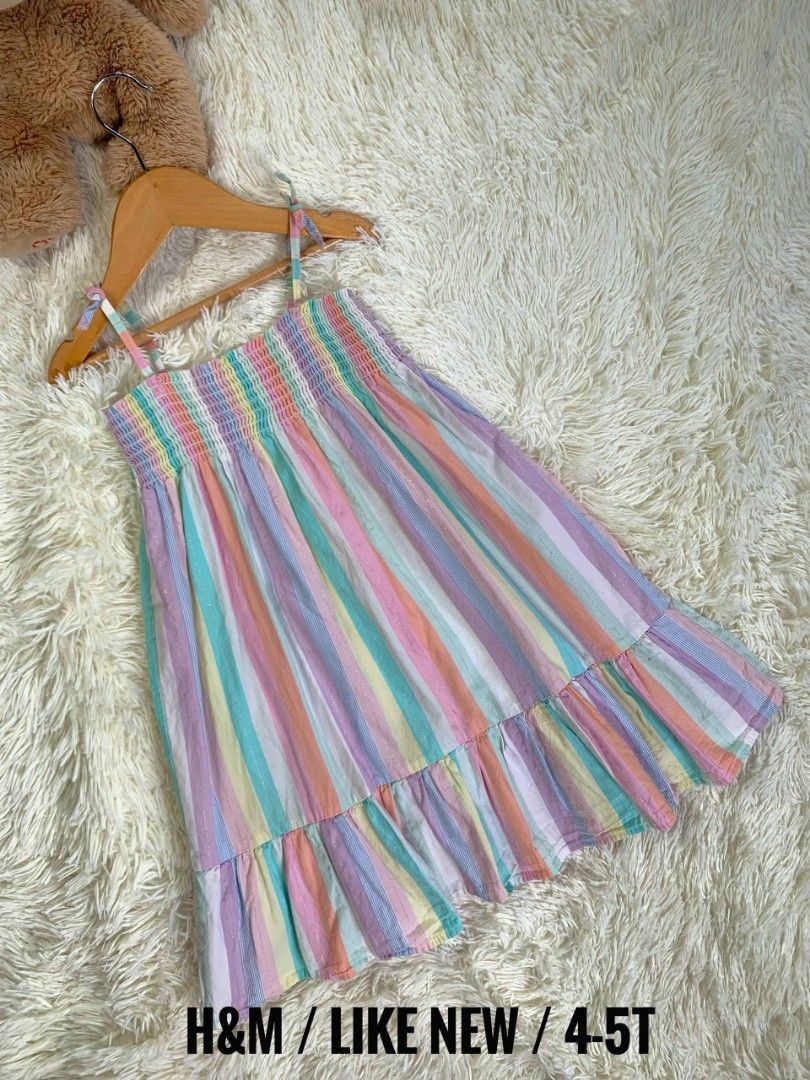 H&M 4t (Category: Babies & Kids Fashion) located in General Santos City (Dadiangas). Submitted by happyhues_2021 (Listing ID 1466577088, Image 1). Description: .