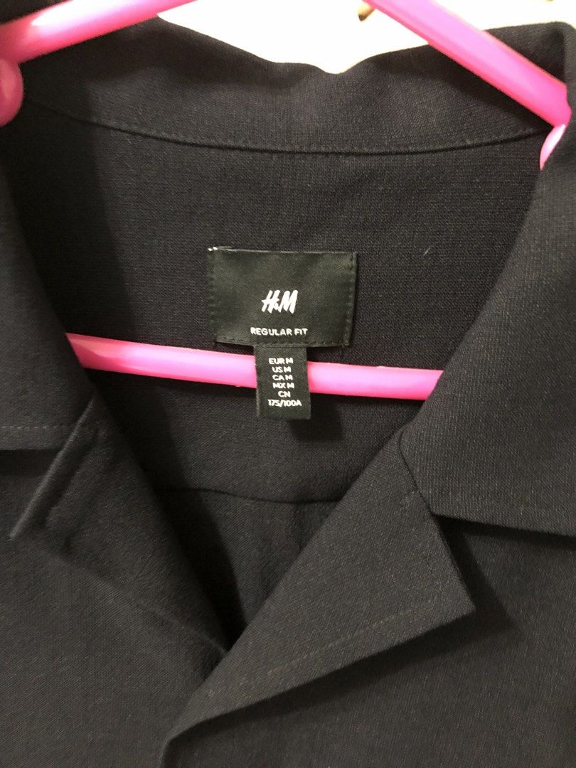 H&M cuban long sleeves for men Medium (Category: Tshirts & Polo Shirts ) located in Lucena. Submitted by kweenritz (Listing ID 1466569960, Image 2). Description: Hello. Selling this H&M long sleeves. Bought last July 2026. Cuban collar. Black, heavy fabric. Medium. Can be unisex, wore just once. Almost brand new. No issue.. 9.8/10 Shoulder 19” Width 23” Length 26” 500 only plus shipping fee.