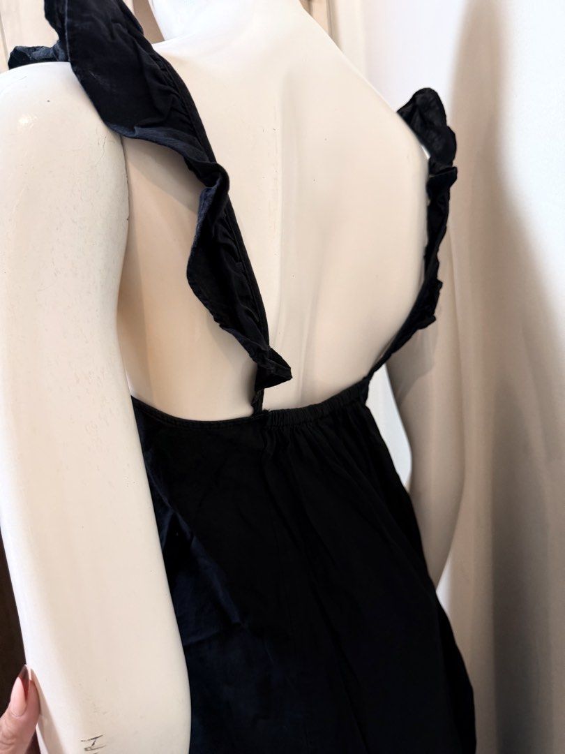 H&M dress (Category: Dresses) located in General Santos City (Dadiangas). Submitted by jen.crtz (Listing ID 1466564366, Image 2). Description: .