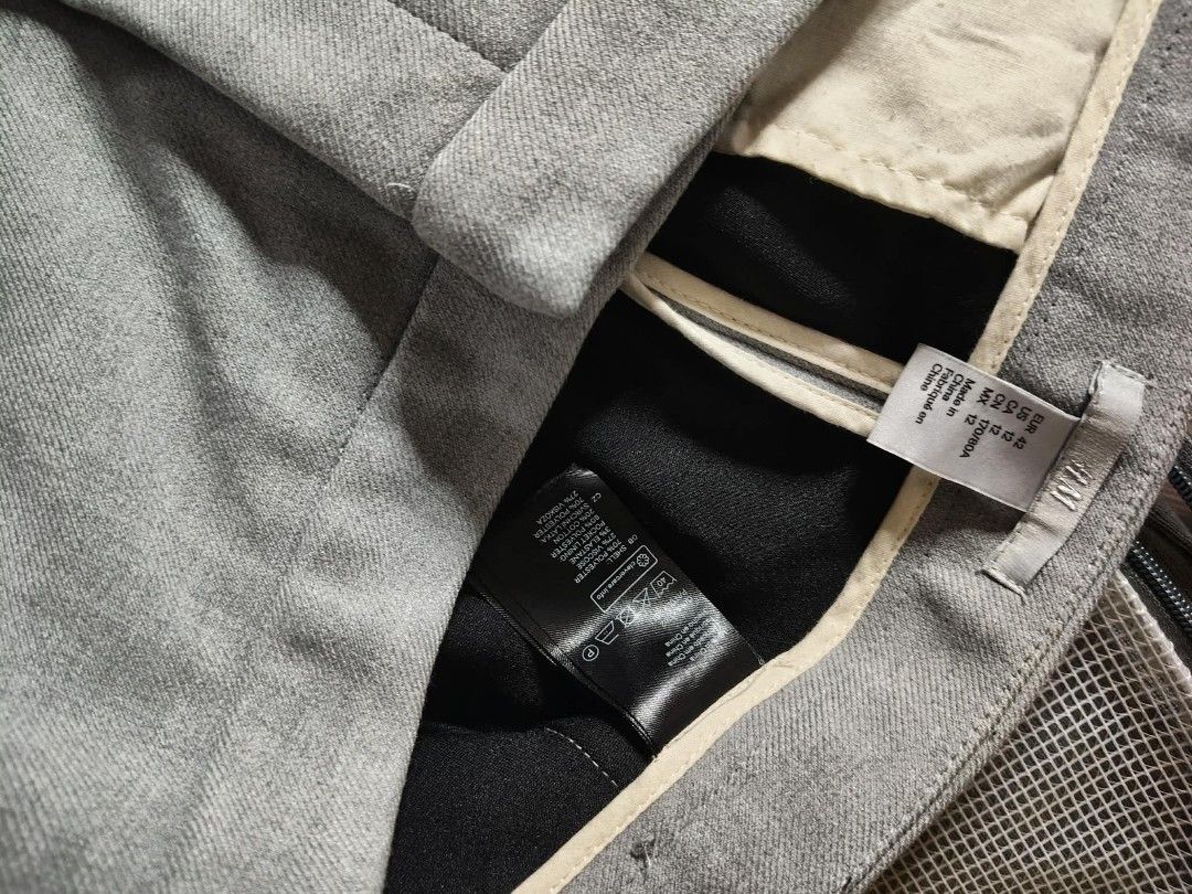 H&M TROUSER PANTA 36 (Category: Trousers) located in Quezon City. Submitted by ahyazheabea (Listing ID 1466698452, Image 3). Description: .