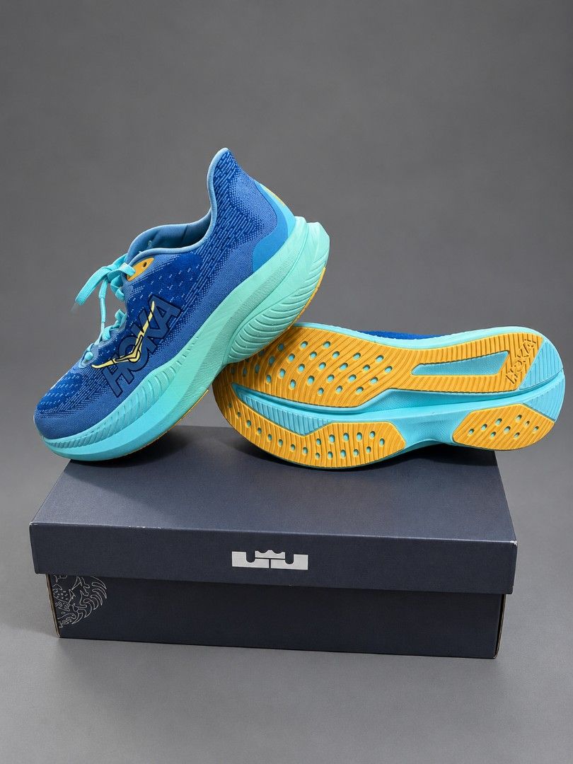 HOKA mach 6 (Category: Casual Shoes) located in Manila. Submitted by vermouthmoth (Listing ID 1466644911, Image 1). Description: no box use it once only no issue.