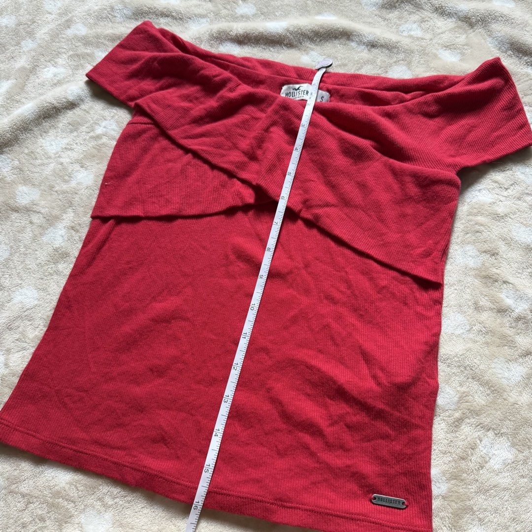 Hollister (Category: Others Tops) located in Manila. Submitted by shefindshope (Listing ID 1466625641, Image 2). Description: .