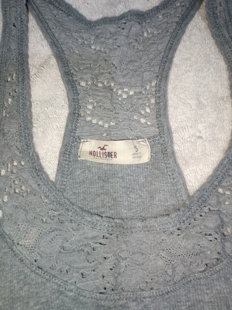 HOLLISTER LACED TANK TOP (Category: Sleeveless) located in Binan City. Submitted by retrordinary (Listing ID 1466657752, Image 2). Description: .
