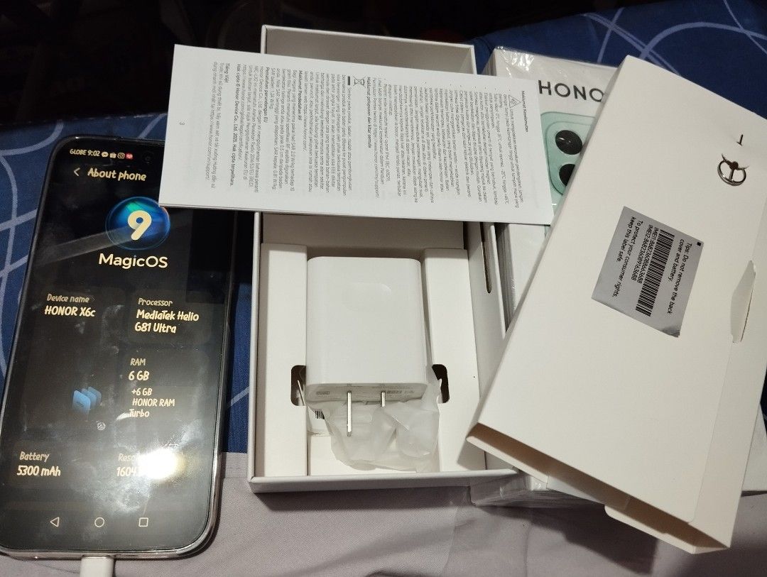 Honor X6C (Category: Android Others) located in Makati City. Submitted by grandlion_101373 (Listing ID 1466568784, Image 2). Description: 6g ram 256 storage from globe complete w box charger manual sim ejector clear silicon case.