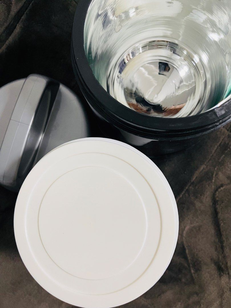 Hot Water Keeper Lunchbox (Category: Food Organization & Storage) located in Caloocan City. Submitted by epicogiftshop (Listing ID 1466770138, Image 3). Description: .