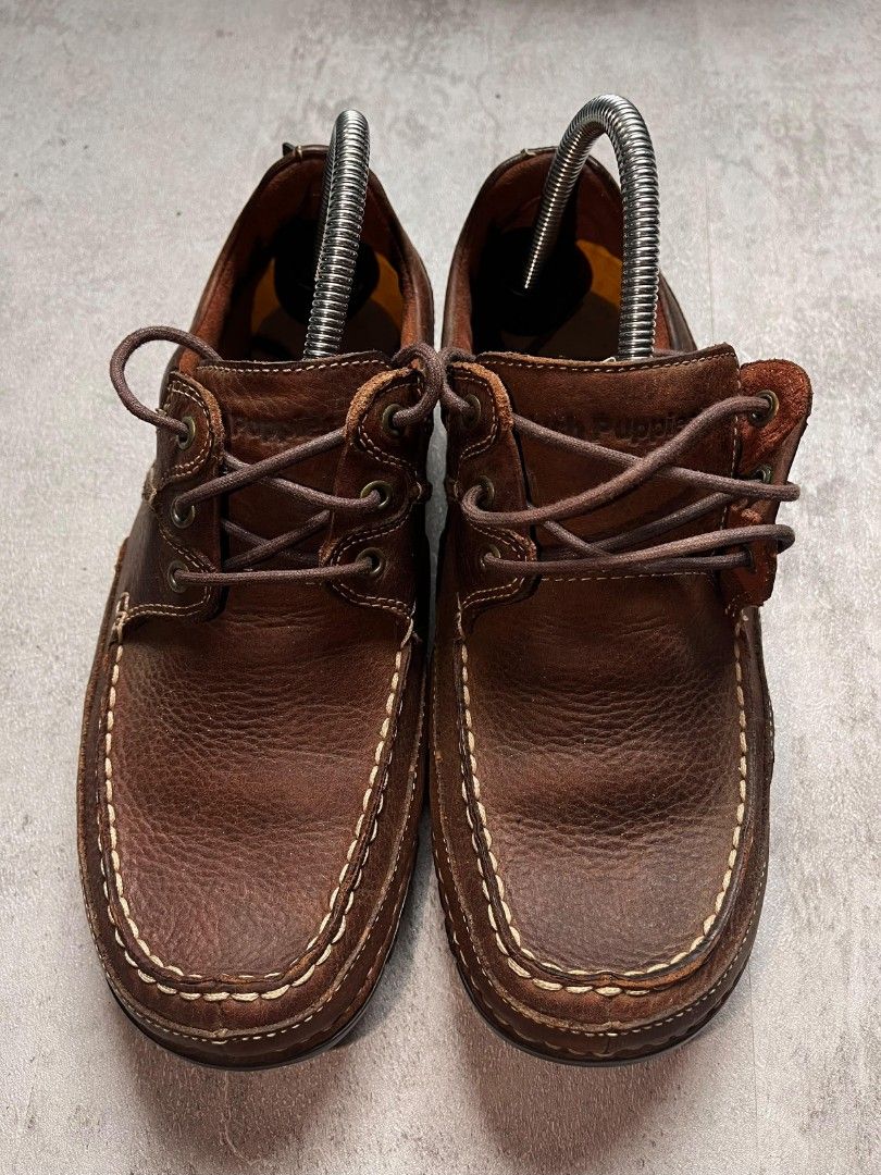 Hush Puppies Leather Deck shoes (Category: Sneakers) located in Manila. Submitted by _thrift_time (Listing ID 1466622983, Image 3). Description: Thrifted Excellent condition Quality Color rate No issue.