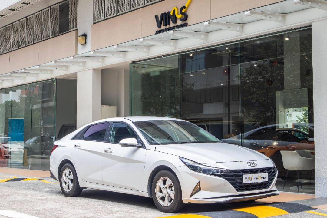 Hyundai Avante 1.6A Auto (Category: Used Cars) located in Singapore. Submitted by vinsautogroup (Listing ID 1466624806, Image 1). Description: Vehicle Features: 1.6L DOHC engine paired with 6 speed transmission producing 120bhp, cruise/traction control, blind-spot/lane- departure assist. Accessories: Keyless entry. Electric Adjusted Seats. Multi-function steering. Reverse camera and sensor. Rear aircon. Apple CarPlay/Android Auto Why Vin's Automo