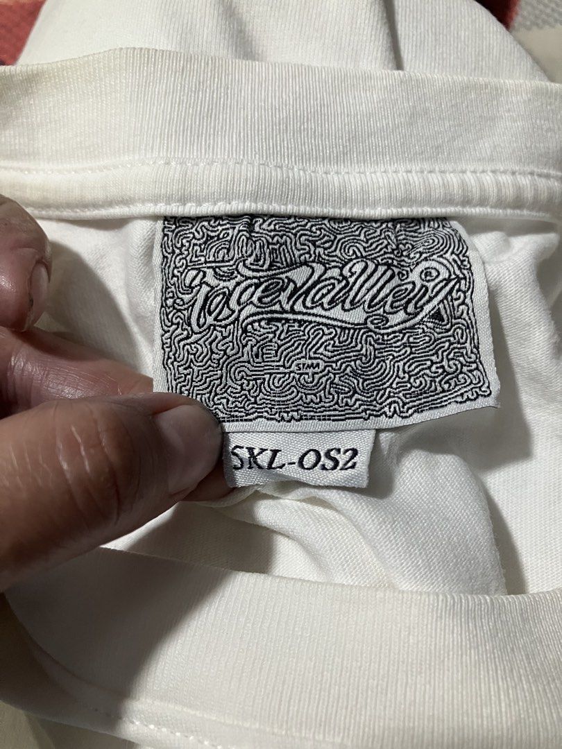ICEBALLEY OVERSIZED NIRVANA GRAPHIC TSHIRT (Category: Tshirts & Polo Shirts ) located in General Mariano Alvarez. Submitted by adonid (Listing ID 1466603658, Image 3). Description: ICEBALLEY OVERSIZED NIRVANA GRAPHIC TSHIRT GOOD CONDITION NORMAL SIGN OF USAGE ONLY L30 W44.