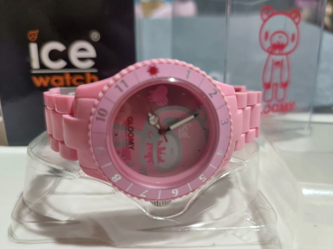 Ice-Watch Gloomy Pink Watch (Category: Women's Watches) located in San Leonardo. Submitted by burgossanleonardo.12345 (Listing ID 1466630399, Image 1). Description: - Brand: Ice-Watch x Gloomy Bear collaboration - Color/Design: Pink silicone strap and bezel with white numbers and Gloomy Bear dial graphic - Closure: Secure metal clasp - Inclusions: Complete with original transparent display box and outer packaging - Condition: Excellent collector'
