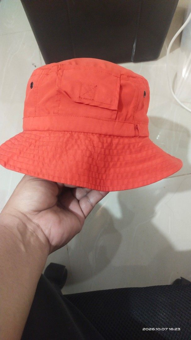 Illinois fighting illini coolmax Red Bucket Hat Size L (Category: Caps & Hats) located in Manila. Submitted by rhobin.m08 (Listing ID 1466716473, Image 2). Description: - Brand/Model: Diamond Head Bucket Hat - Color: Bright Red - Size: L - Material: 100% Polyester - Origin: Made in Vietnam - Features: Embroidered letter 'I' on front, small utility pocket with velcro flap on side.