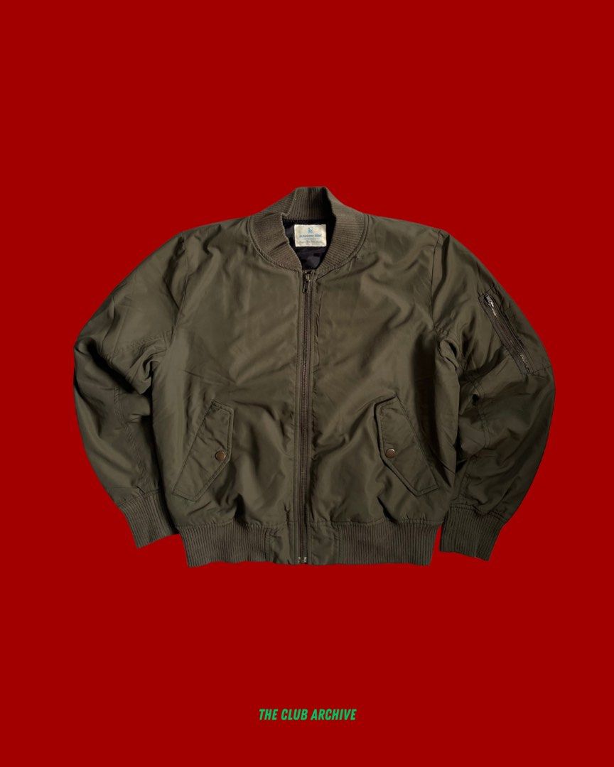 Innocent Blue Bomber Jacket (Category: Coats, Jackets and Outerwear) located in Bacolod City. Submitted by danielle5_ (Listing ID 1466582740, Image 1). Description: Small, 20x22 Flaws: none Mine: 350.