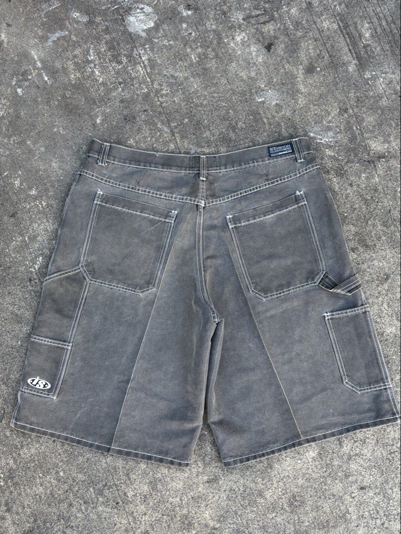 Interstate Carpenter Jorts 1993 (Category: Shorts) located in Manila. Submitted by luxstreetwearzcasual (Listing ID 1466702401, Image 3). Description: 40” waist 26” length 15” hem Shiny denim inside Crispy pa tela.