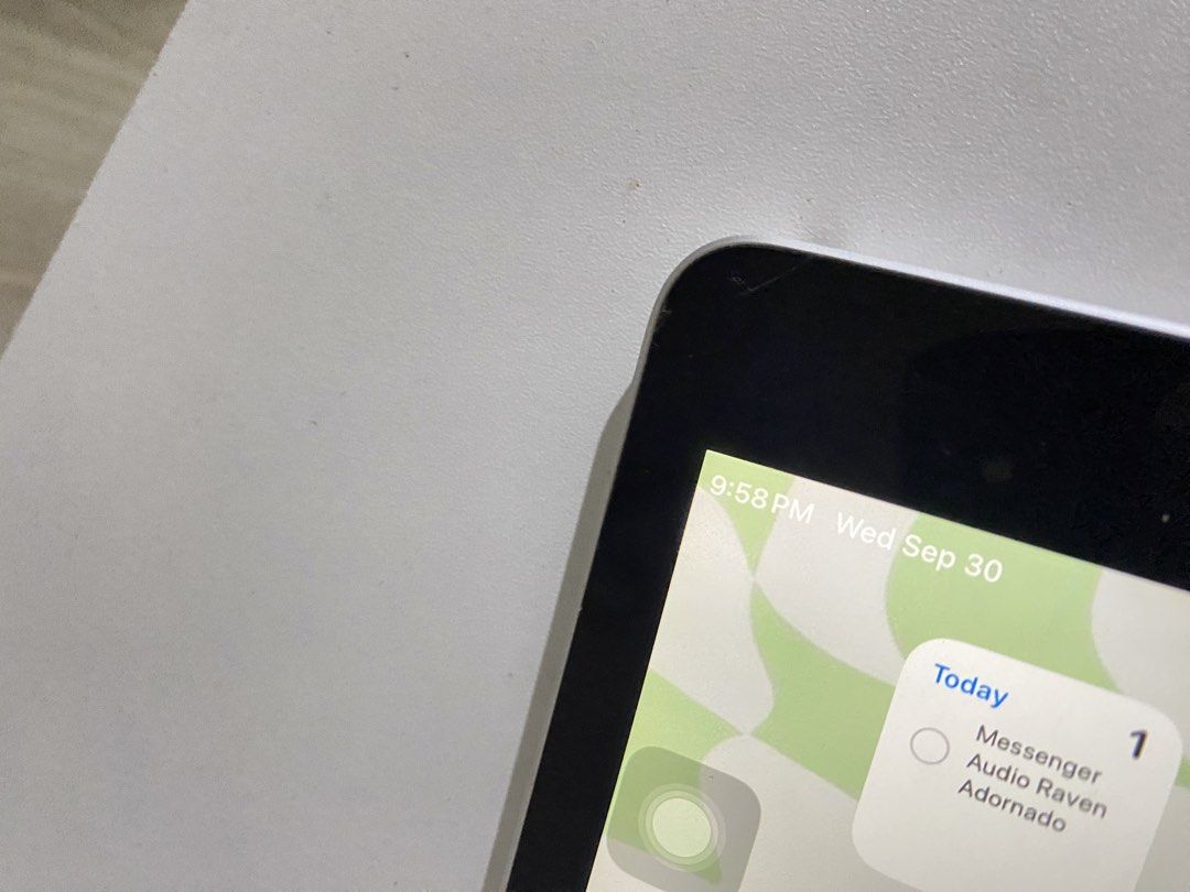 Ipad 9th Gen 256GB (Category: iPad) located in Valenzuela. Submitted by lunaortega09 (Listing ID 1466672369, Image 2). Description: - Model: iPad 9th Gen - Storage Capacity: 256GB (lots of space for apps, photos, and files) - Condition: 7/10 pre-loved, minor crack on top corner as seen in photos, display and touch working perfectly - Inclusions: Protective case - Meetup Location: SM City Grand Central, Caloocan City - Ideal for students, work-fro