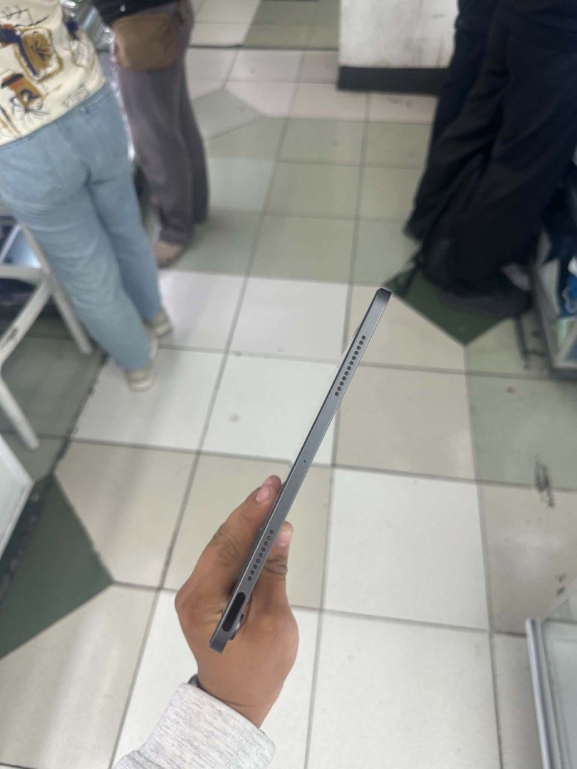 Ipad Air 4 256GB Wifi only no issues 99% smooth (Category: iPad) located in San Juan City. Submitted by najihahtelecomshop2018 (Listing ID 1466725347, Image 3). Description: Legit Store | Original unit FOR SALE | TRADE / SWAP ▫️INSTALLMENT thru: 🔸Credit Card (straight / installment) 🔸Ggives / Gcredit + 6% interest 🔸Spay Later + 6% interest (RFS: Buy and Sell any kinds of Gadgets) Description: Ipad Air 4 256GB Wifi only No hidden Issues No hist