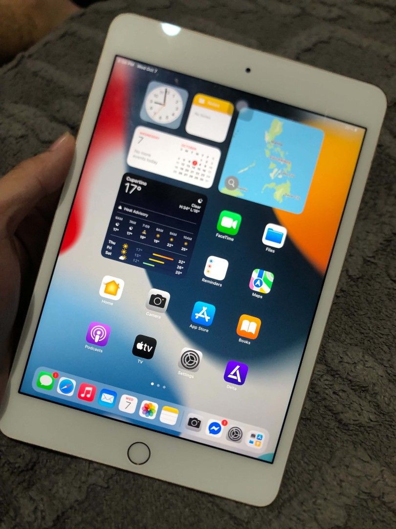 Ipad Mini 4 (Category: iPad) located in Caloocan City. Submitted by arckadata_69 (Listing ID 1466668283, Image 3). Description: For sale Ipad Mini 4 - 64gb - Rosegold - 89% Battery health Issue - Bypass so no no reset / update Inclusion - Unit itself - Case Good na good para sa light task such as youtube and light games.
