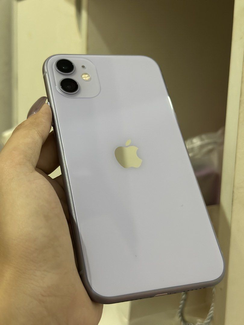 iphone 11 128GB (Category: iPhone 11 Series) located in Kawit. Submitted by aleeyah1993 (Listing ID 1466707583, Image 2). Description: iPhone 11 128GB Battery Health: 98% Open line / No SIM Restrictions Face ID & Truetone working Tempered glass installed Unit with case only Meet up: Imus Cavite Fixed price: 9,300.