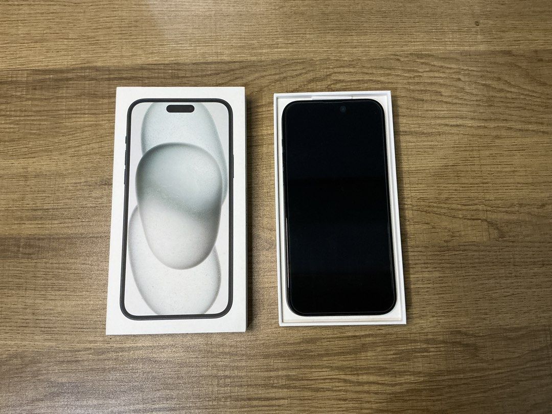 iPhone 15 Plus (Category: iPhone 15 Series) located in Manila. Submitted by youngbibs (Listing ID 1466628336, Image 2). Description: 128GB 86% BH With original box All features working - no issues No scratches - with case since day 1 Meetups Taft/Vito Cruz/DLSU area Rfs: Upgrade.