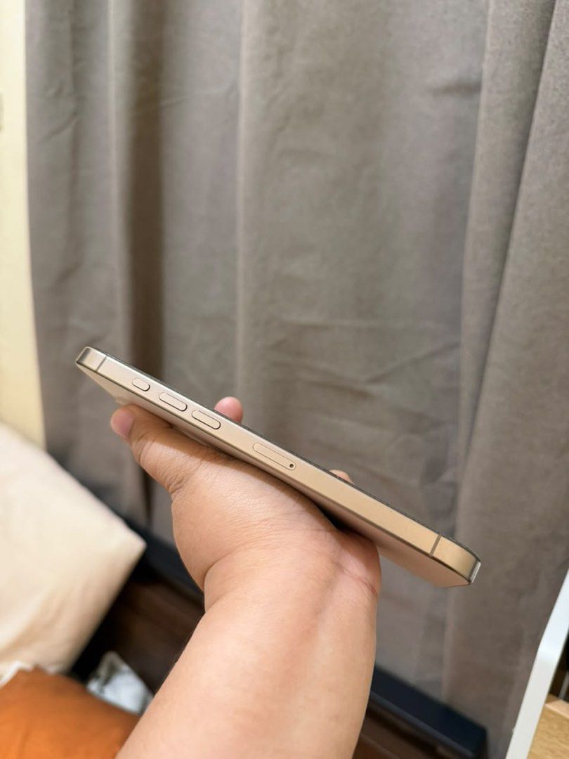 iPhone 16 Pro Max 512gb (Category: iPhone 16 Series) located in Makati City. Submitted by hi_blossom (Listing ID 1466610549, Image 3). Description: No dents/No flaws. Tambak lang sa bahay since nung nag-upgrade ng phone. .