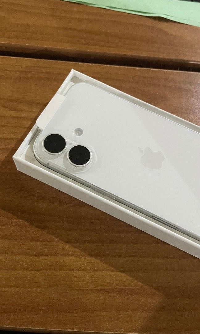Iphone 17 256gb ntc (Category: iPhone 17 Series) located in Mandaluyong City. Submitted by justinb2007 (Listing ID 1466720851, Image 1). Description: 45000 php last price no issue ntc any sim with box and bnew cord apple no swap no dents no repairs 99% 190cc.