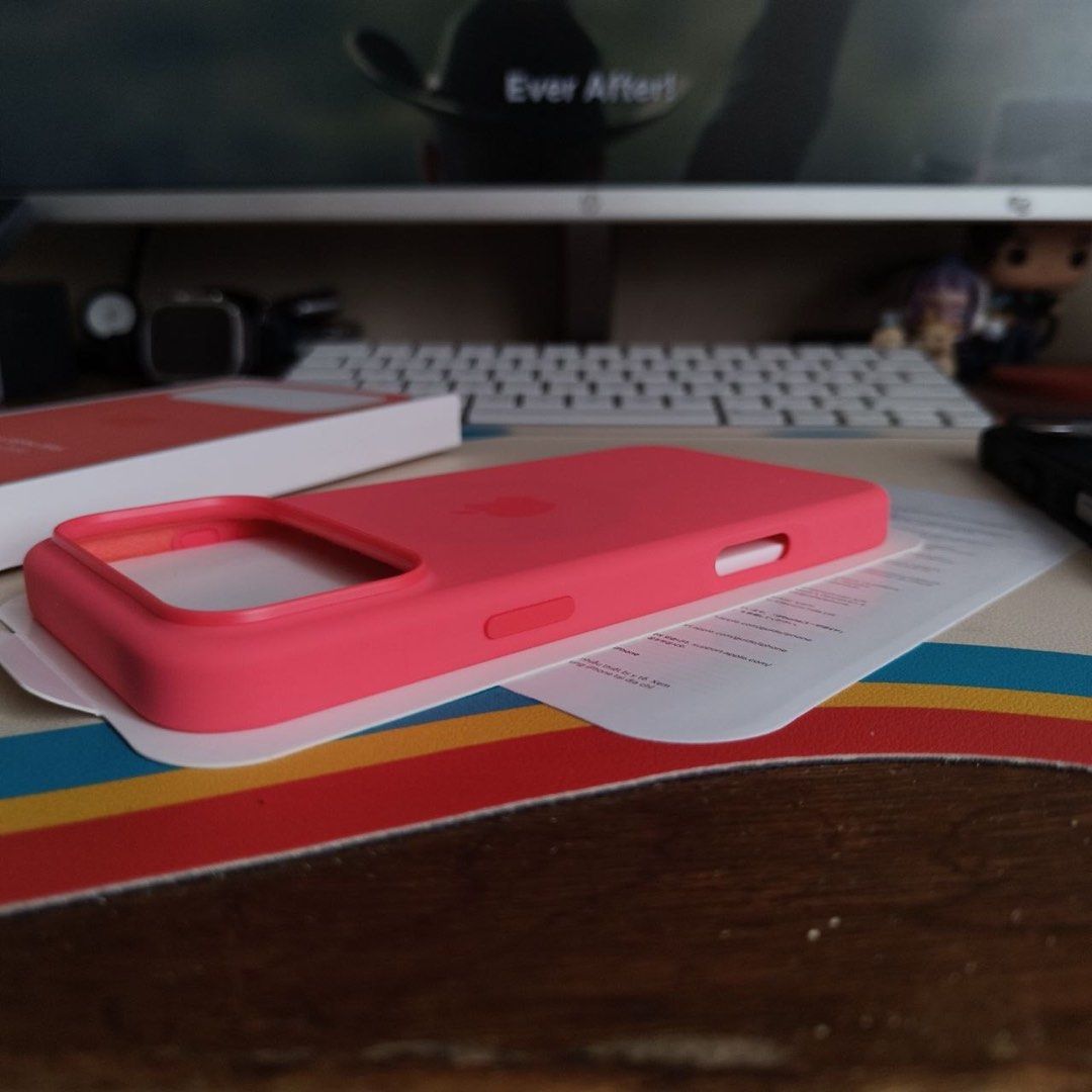 iPhone 18 Pro Max MagSafe Silicone Case [Guava Pink] (Category: Cases & Sleeves) located in Manila. Submitted by razelysonn (Listing ID 1466603093, Image 3). Description: Fixed price, limited stocks available :) 18 pro & 18 pro max on hand! .