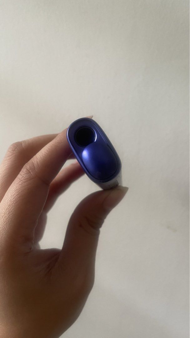 IQOS Iluma i One (Category: Other Gadgets) located in Quezon City. Submitted by boxlane (Listing ID 1466577667, Image 3). Description: Like new bought days ago rfs “quitting” No box but includes charger Original price 1490.