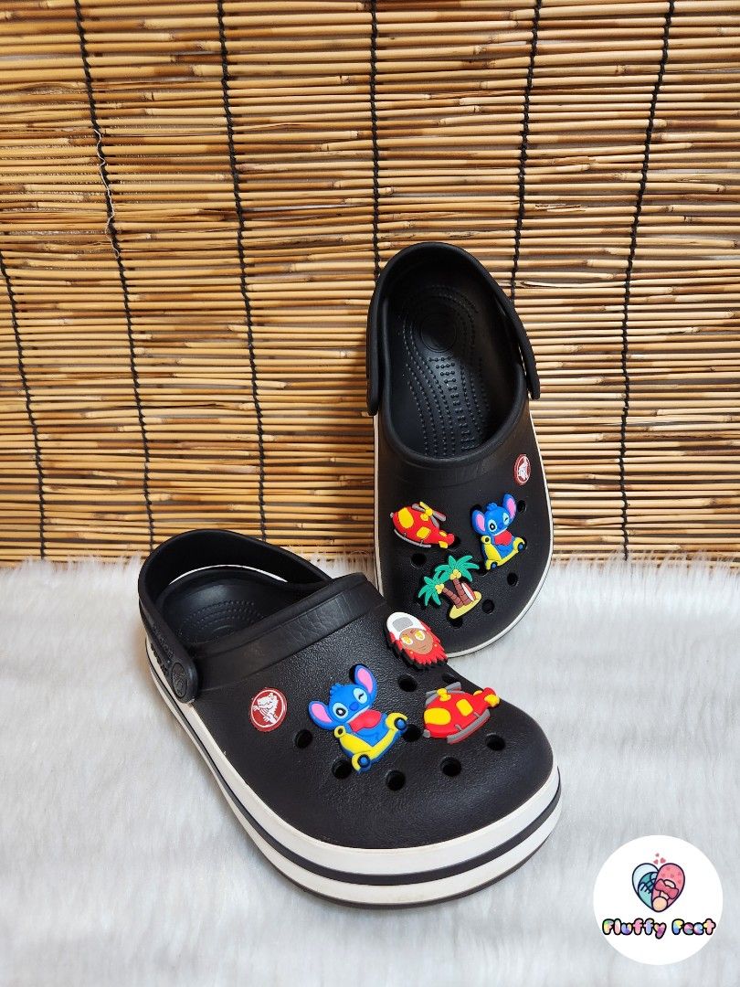 J1- Preloved Original Crocs for kids (Category: Babies & Kids Fashion) located in Navotas City. Submitted by FluffyFeet (Listing ID 1466584513, Image 2). Description: NEW ARRIVAL❗️ This is a PRELOVED ORIGINAL CROCS FOR KIDS‼️ Please managed your expectations ❤️ 📌 Strictly MINE NOW, PAY NOW ONLY❗️ (Unless suki na po na maayos kausap at iwas cancellation) 📌 You may ask for other photos before placing order/s STRICTLY NO RETURN, NO EXCHANGE UNLESS