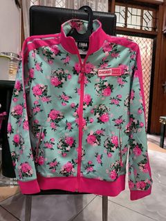 (Kategori: ) berada di . Dikirim oleh GEBEE (ID iklan 1466568548, Gambar 1). Deskripsi: .