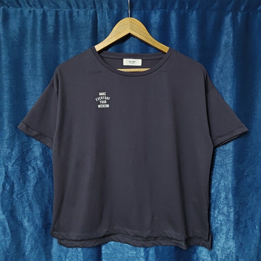 JAPAN BEAMS HEART GRAY TEE (Category: Shirts) located in Makati City. Submitted by upcycled.closeth (Listing ID 1466586211, Image 1). Description: - Authentic Beams heart product - Gray, short-sleeved cropped top - Size: Medium (women's) - Like new - Authentic - flaws: no flaws - Excellent condition - Need wash, fresh from bale - Features design of Beams heart cropped top tee - Material: 100% cotton !!STILL NEGOTIABLE!!.