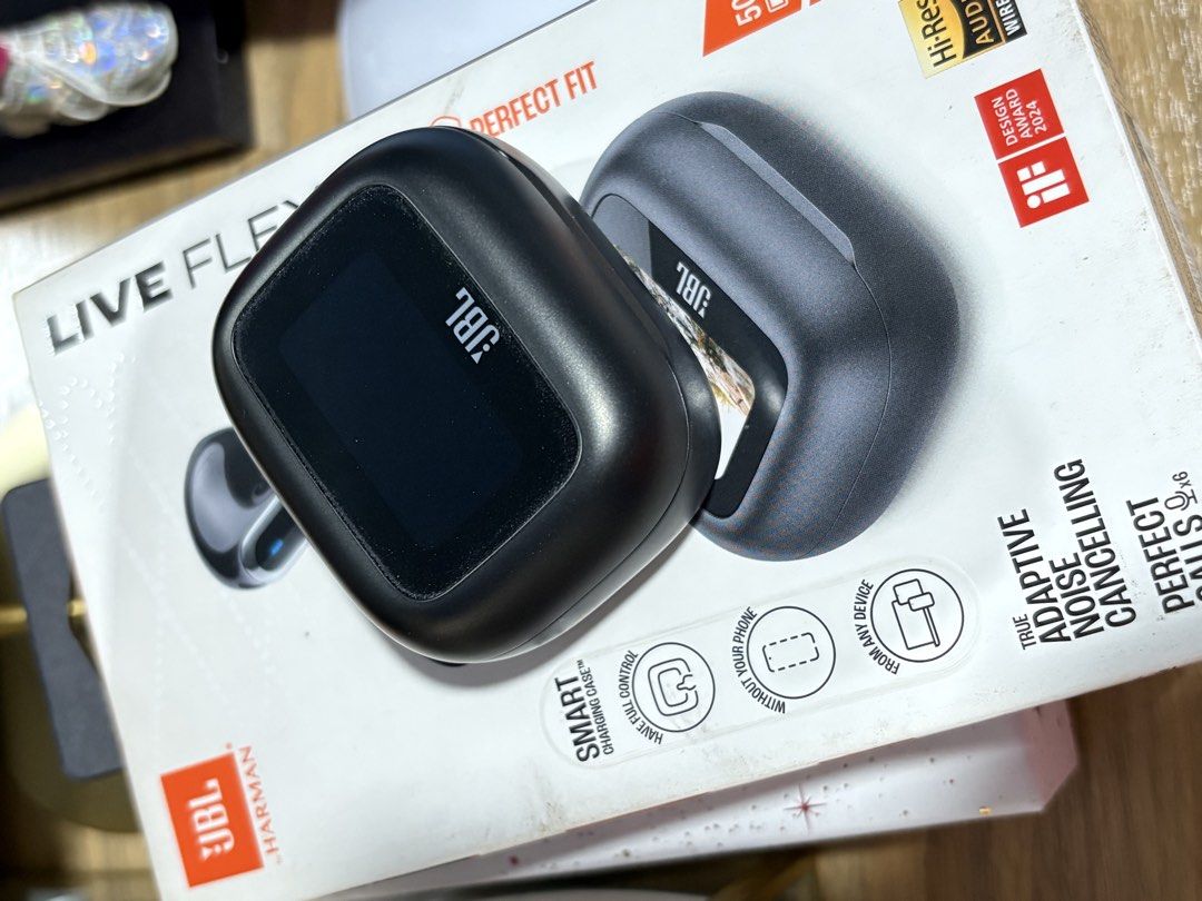 JBL FLEX 3 EARBUDS (Category: Headphones & Headsets) located in Bacolod City. Submitted by luxepapi (Listing ID 1422052190, Image 1). Description: -still under warranty -used only a few times as I have other headsets -retails for ₱12k+ -guaranteed authentic and with receipt .