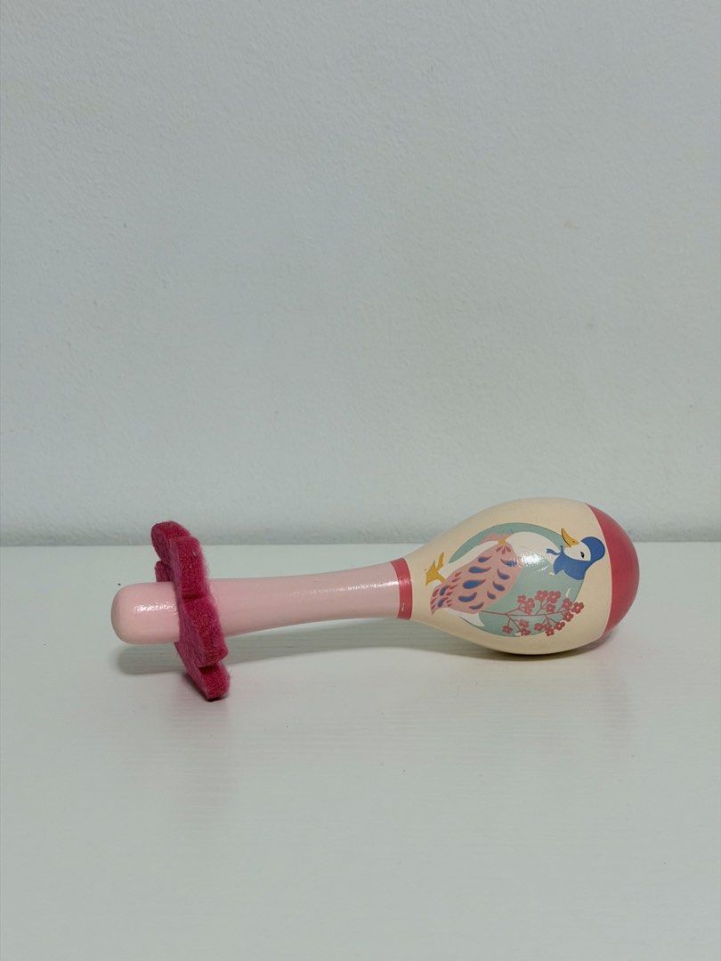 Jemima Puddle Duck (Peter Rabbit) Maraca Rattle (Category: Kids Toys) located in Quezon City. Submitted by treasures.delight (Listing ID 1466577884, Image 1). Description: jemima puddle duck toy maraca rattle preloved • good condition price: ₱80 * This instrument stimulates auditory development and teaches babies about cause-and-effect as they shake it to make sounds. It also refines their grasping reflex and early rhythmic awareness. shipping vi