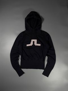 (Category: ) located in . Submitted by whowearsstreetwear (Listing ID 1466751927, Image 1). Description: .